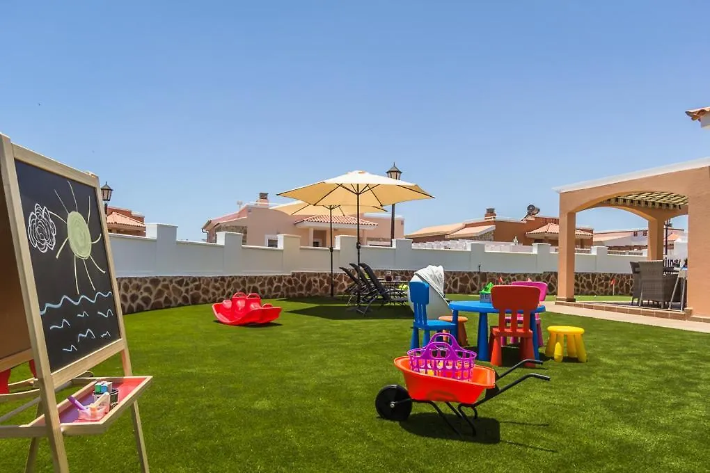 Perfect For Family Holidays With Private Pool, Near Beach And Golf- Villa Ashley Costa De Antigua