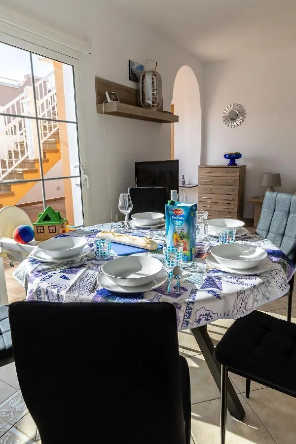 Perfect For Family Holidays With Private Pool, Near Beach And Golf- Villa Ashley Costa De Antigua